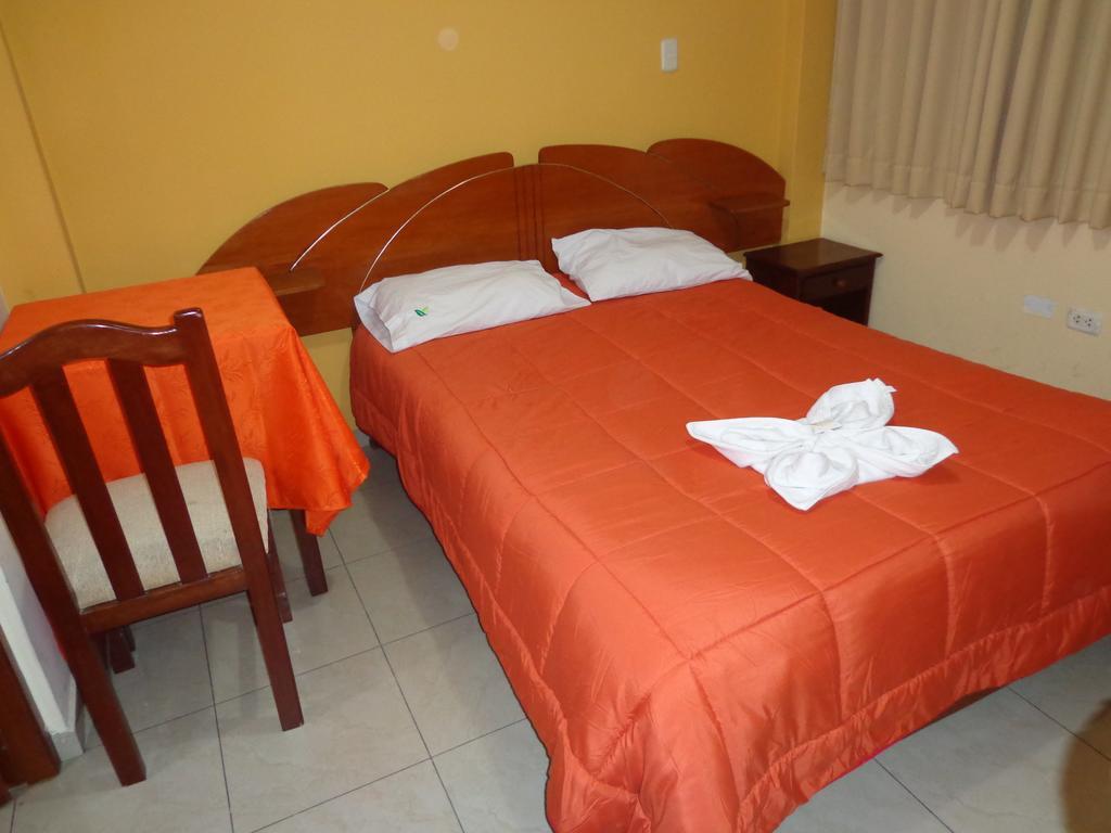 Hotel Los Gladiolos Кахамарка Екстер'єр фото
