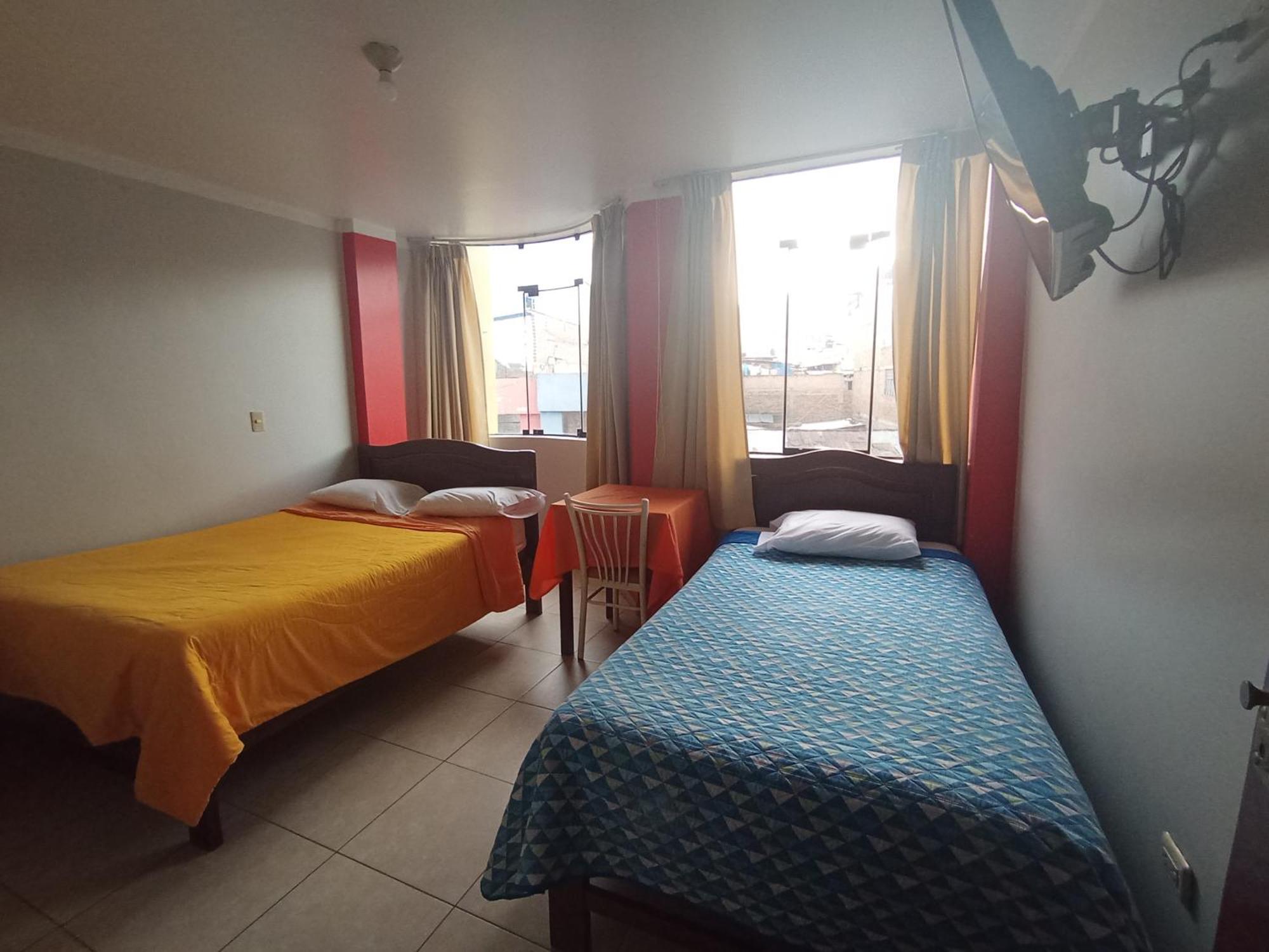 Hotel Los Gladiolos Кахамарка Екстер'єр фото