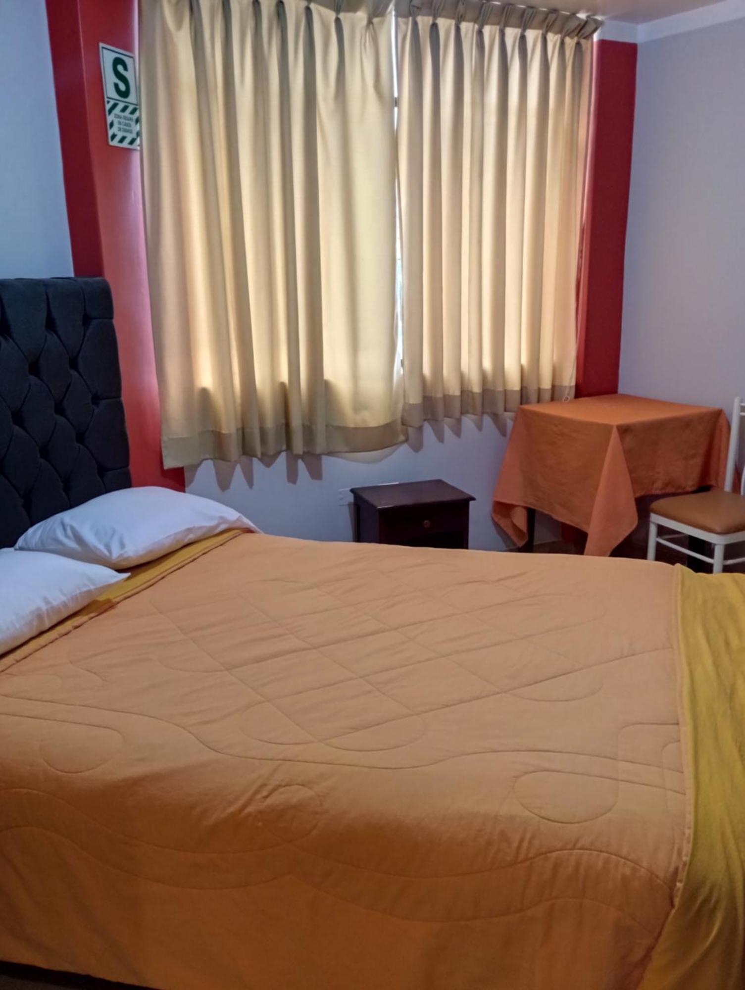 Hotel Los Gladiolos Кахамарка Екстер'єр фото