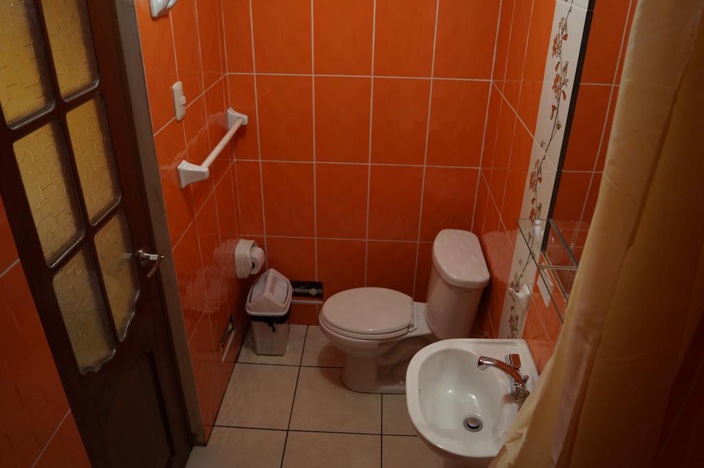 Hotel Los Gladiolos Кахамарка Екстер'єр фото