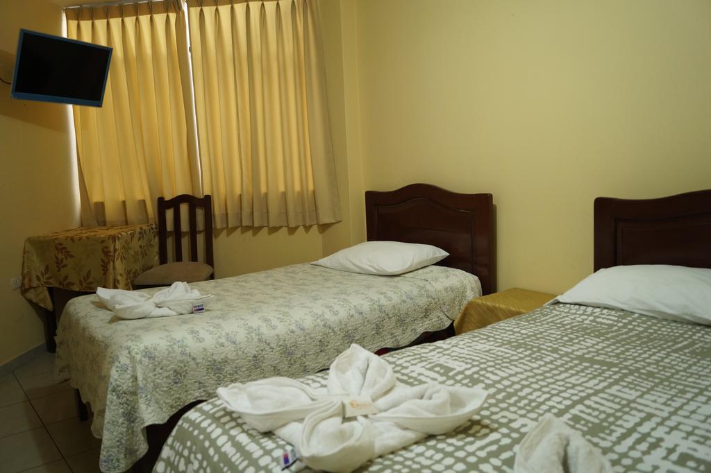 Hotel Los Gladiolos Кахамарка Екстер'єр фото