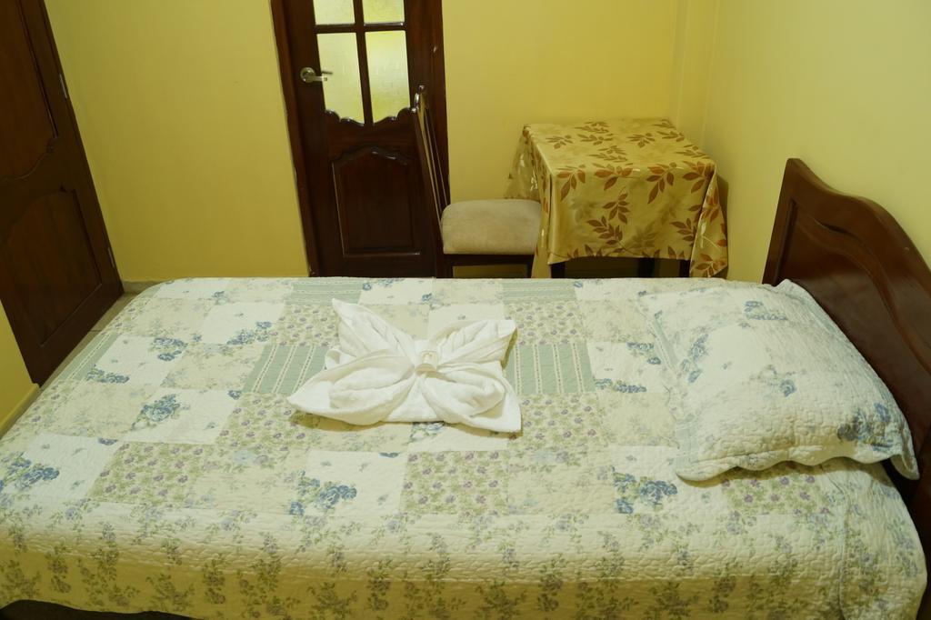 Hotel Los Gladiolos Кахамарка Екстер'єр фото